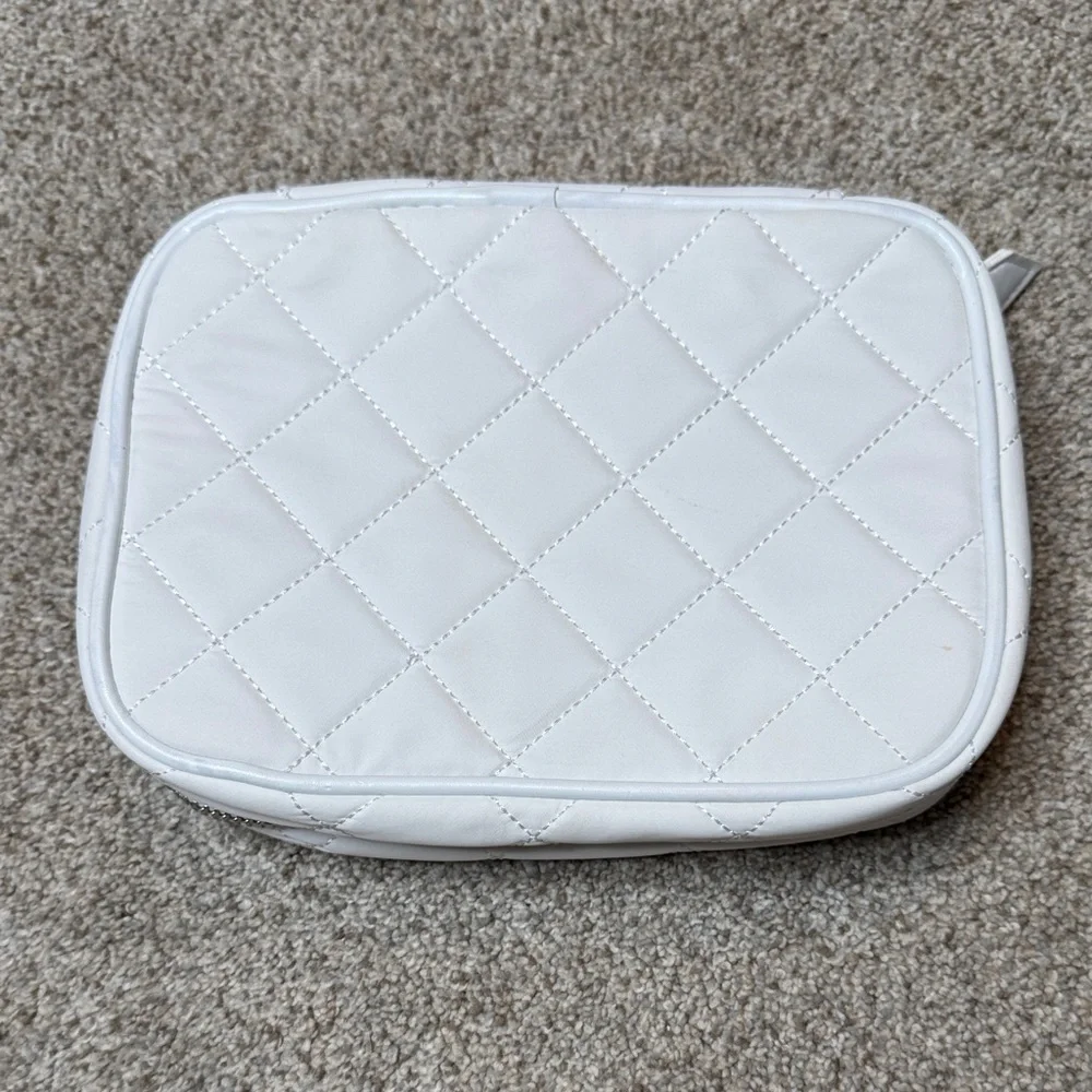 Trish McEvoy White Quilted Zip-Around Makeup Bag Travel Cosmetic Case